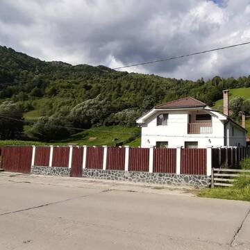 Фото Дома для отпуска Hill House г. Şanţ 2